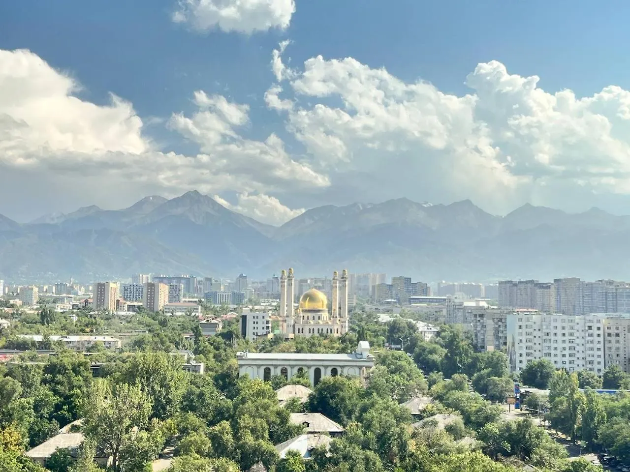 Апартаменты Свой Дом Elif Garden 2, Best Apartments In City Svoydom Almaty